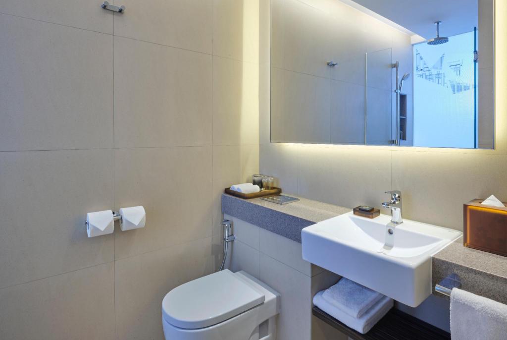 Aloft Singapore Novena 